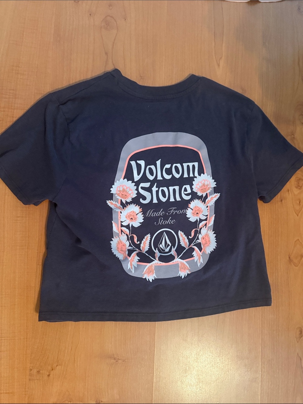 Volcom Navy T‑Shirt with Pink Floral Back Graphic